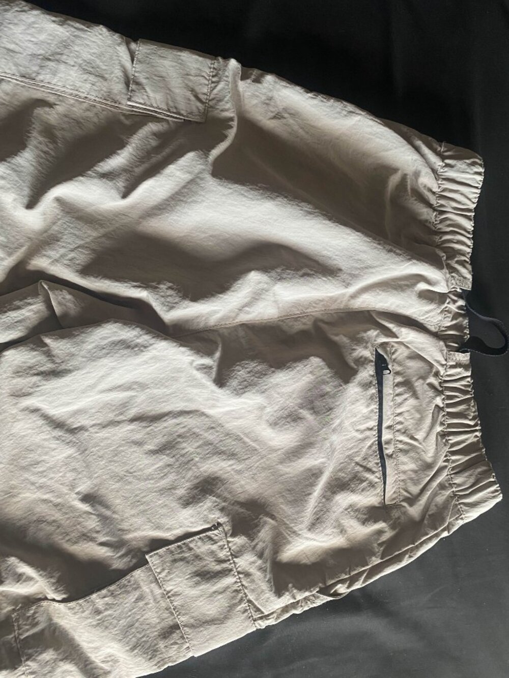 Urban Heritage Beige Parachute Cargo Pants Size S – Relaxed Fit - Picture 6 of 6